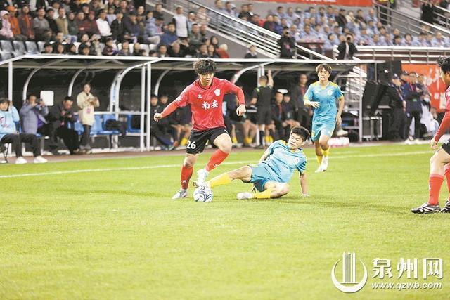 开云体育app-2026年泉州市首届“迎春杯”足球联赛落幕 南安队夺冠