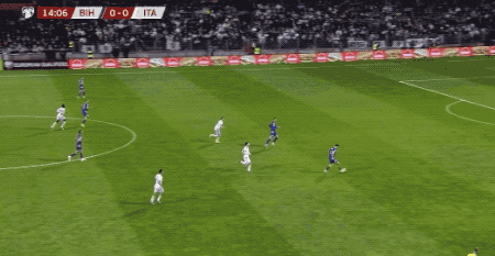 开云体育官网-2-5！灾难红牌毁掉附加赛决赛 世界杯4冠王无缘美加墨 已12年缺席|意大利|波黑|射门|多纳鲁马|点球大战_新浪体育_新浪新闻